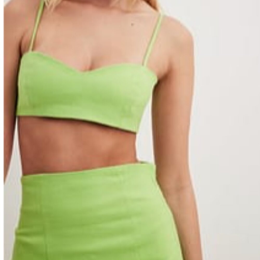 Two-piece linen set from Melissa Bentsen x NA-KD.